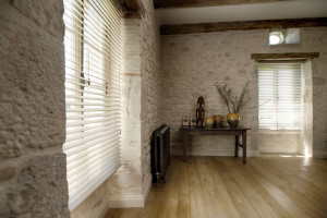 деревянные жалюзи цвет белый лак частный дом